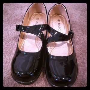 Black slipon shoes